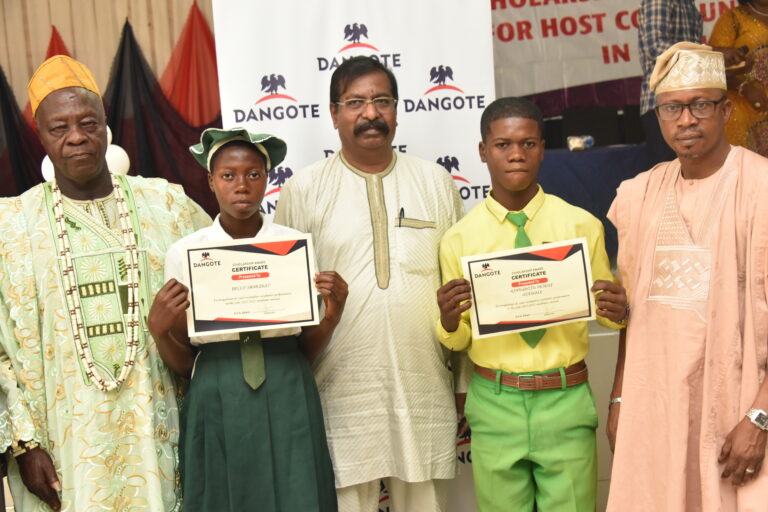 460 Students Gets Dangote Scholarship