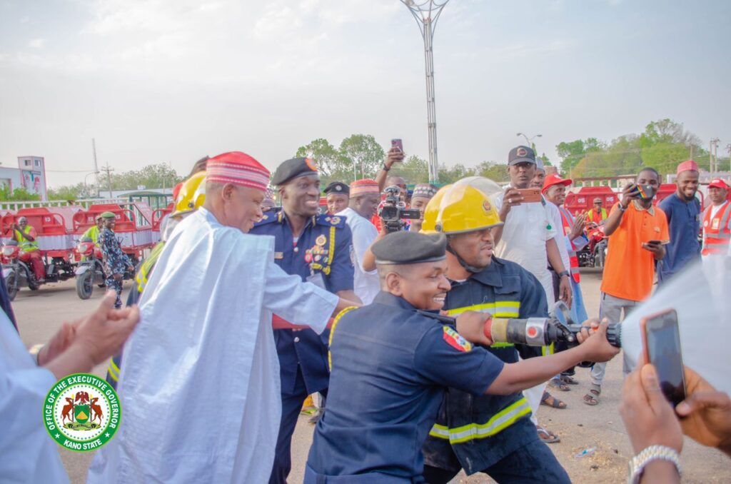 Kano Gov. Receives Donation of Fire Fighting Equipment