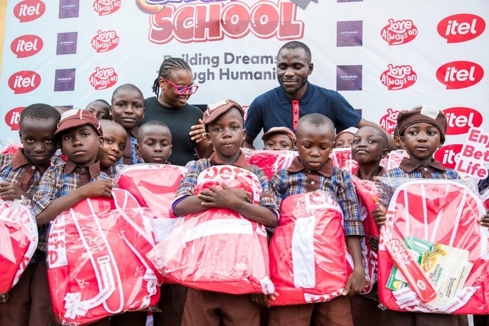 itel Empowers Over 600 Pupils in Ikorodu with Back-to-School Donations Worth ₦4 Million