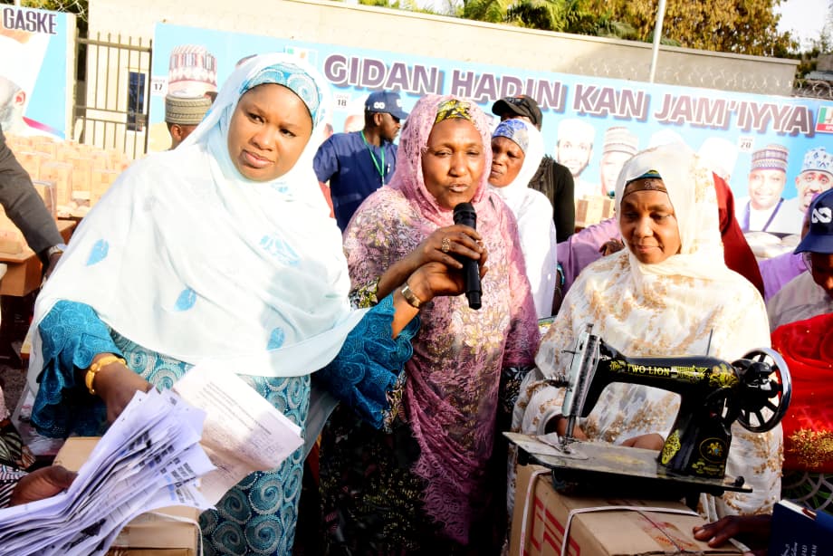 Dr. Mariya Empowers 4,064 APC Women Leaders, Others in Kano